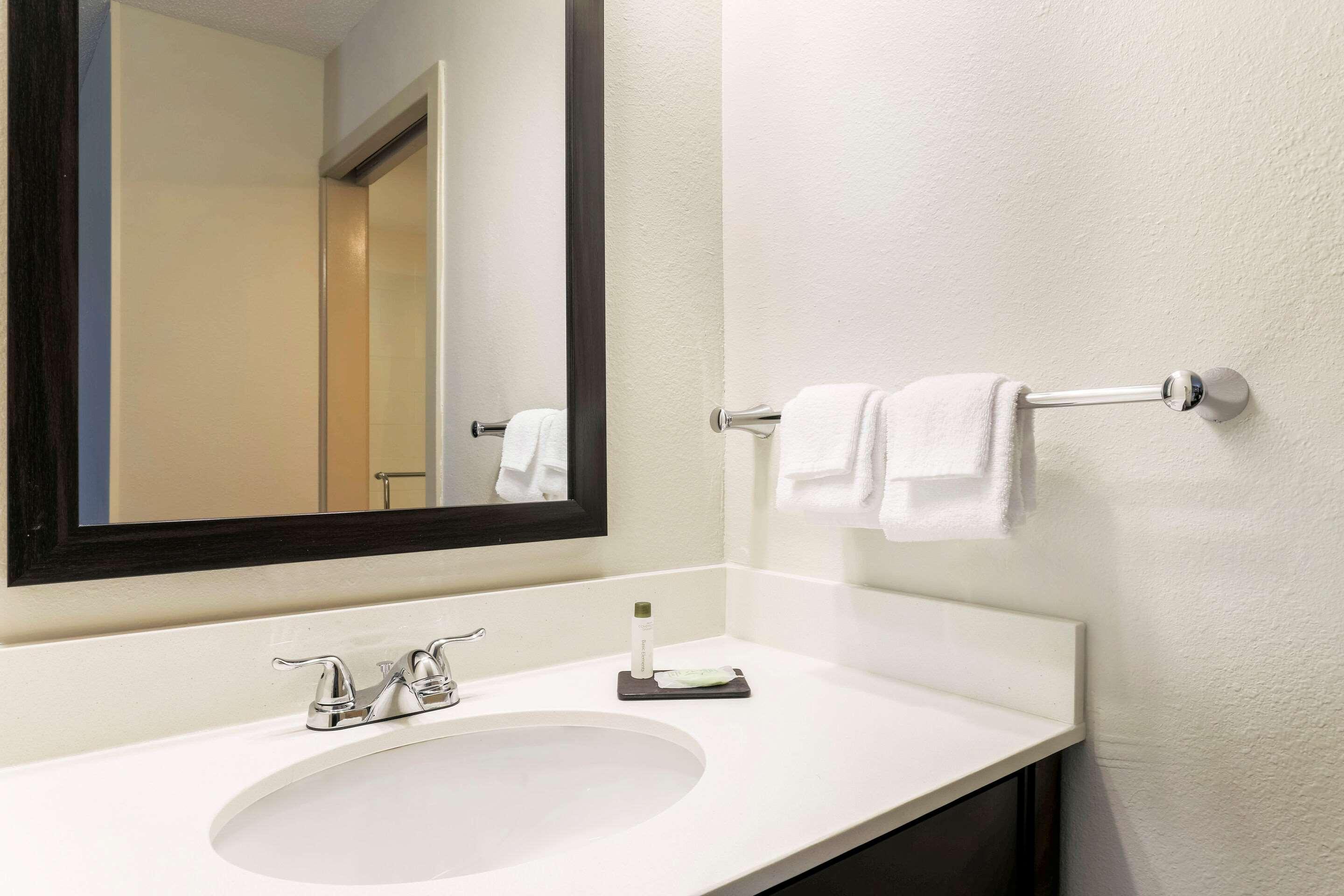 Sleep Inn Midway Airport Bedford Park Екстер'єр фото