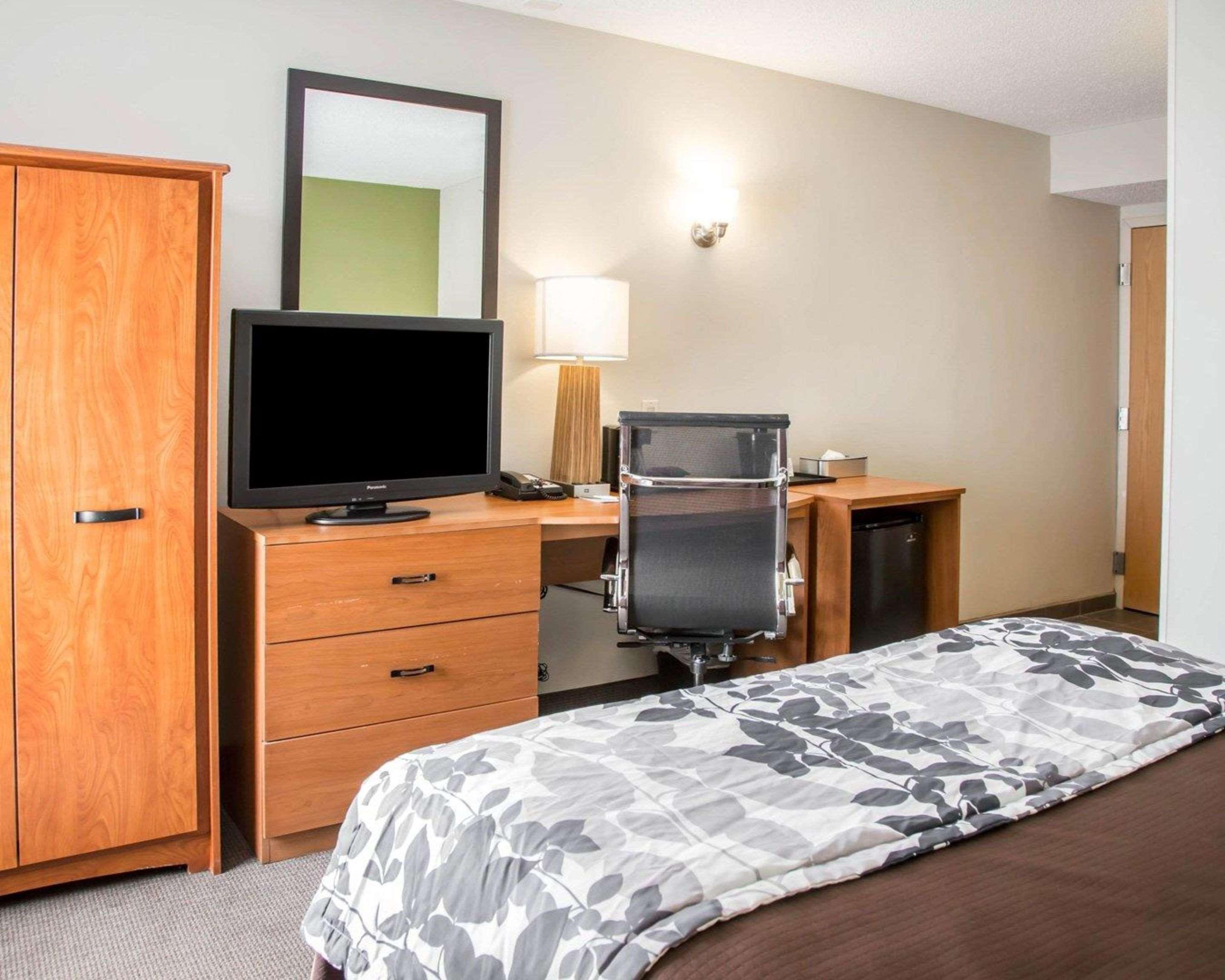 Sleep Inn Midway Airport Bedford Park Екстер'єр фото