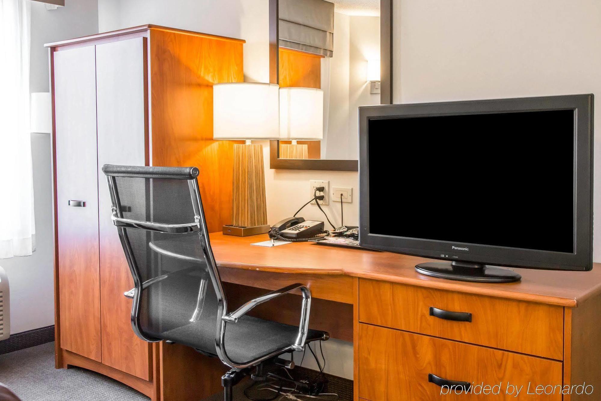Sleep Inn Midway Airport Bedford Park Екстер'єр фото